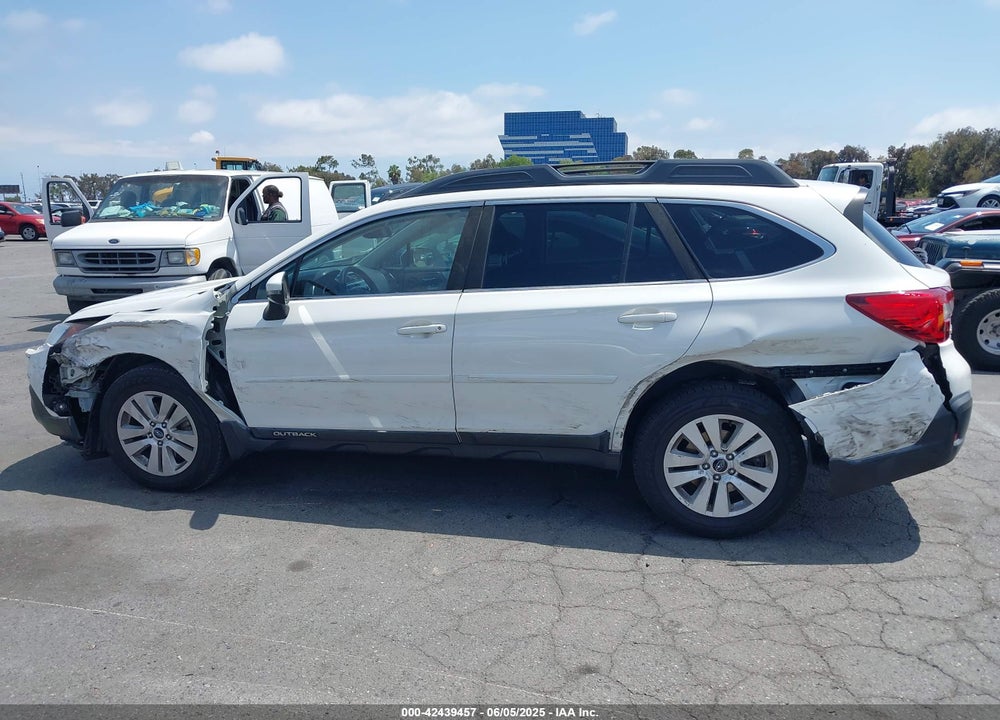2018 SUBARU OUTBACK 2.5I PREMIUM VIN: 4S4BSAFC6J3317870