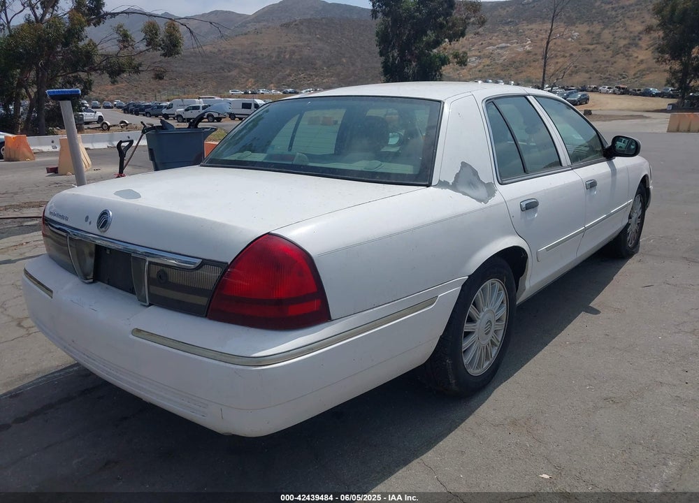 2008 MERCURY GRAND MARQUIS VIN: 2MEFM75V98X638562