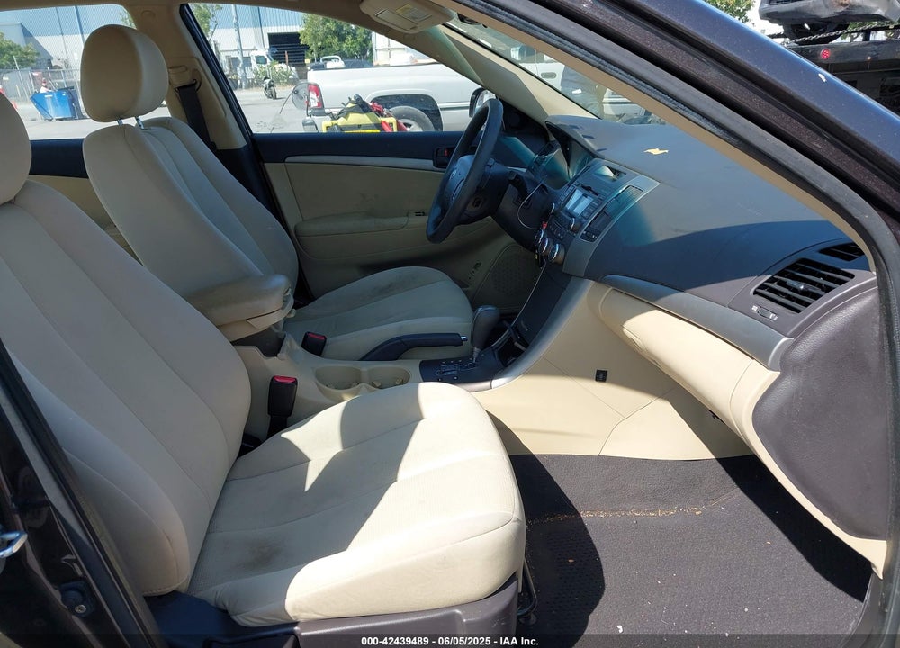 2009 HYUNDAI SONATA VIN: 5NPET46CX9H544883