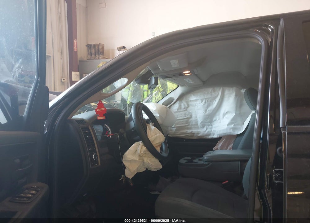 2014 RAM 1500 VIN: 1C6RR7FT4ES216704