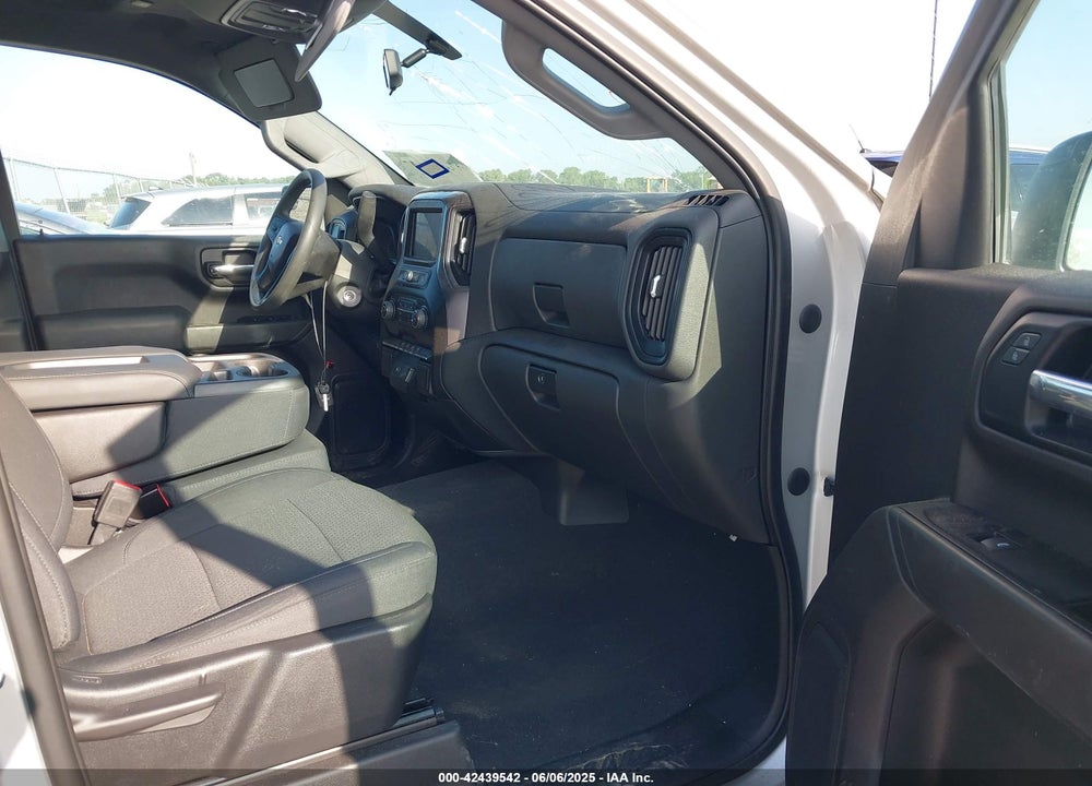 2020 CHEVROLET SILVERADO 1500 2WD SHORT BED CUSTOM VIN: 3GCPWBEH1LG108831