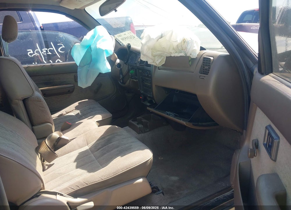 1999 TOYOTA TACOMA VIN: 4TAVL52N6XZ400925