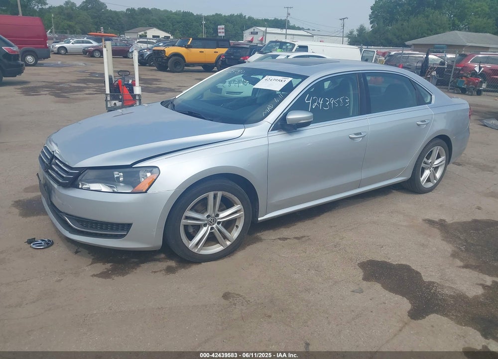 2014 VOLKSWAGEN PASSAT VIN: 1VWBT7A37EC039074