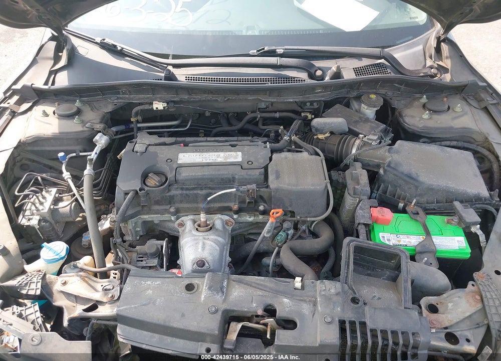 2015 HONDA ACCORD VIN: 1HGCR2F37FA250792