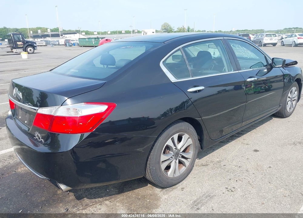 2015 HONDA ACCORD VIN: 1HGCR2F37FA250792