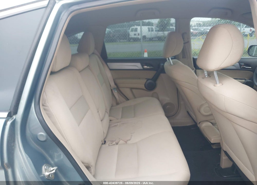 2011 HONDA CR-V LX VIN: 5J6RE4H34BL106851