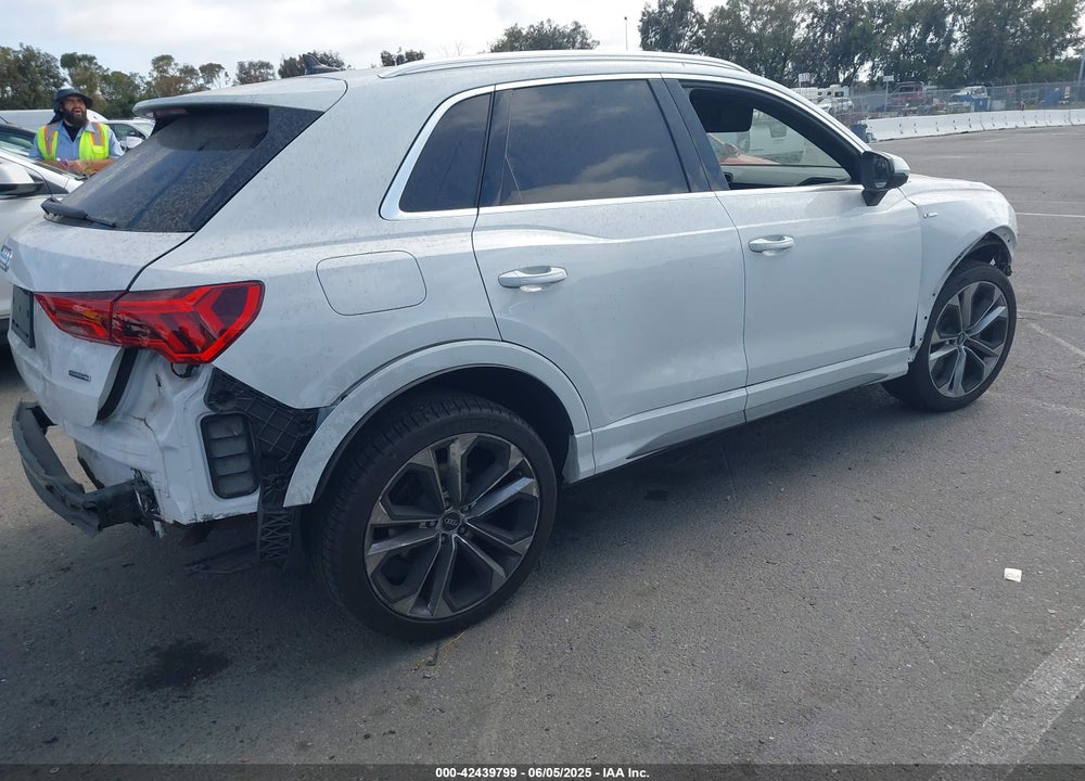 2020 AUDI Q3 VIN: WA1EECF38L1118221