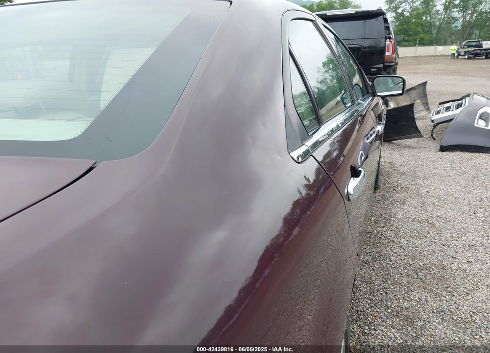 2011 LINCOLN MKZ VIN: 3LNHL2GC8BR759239