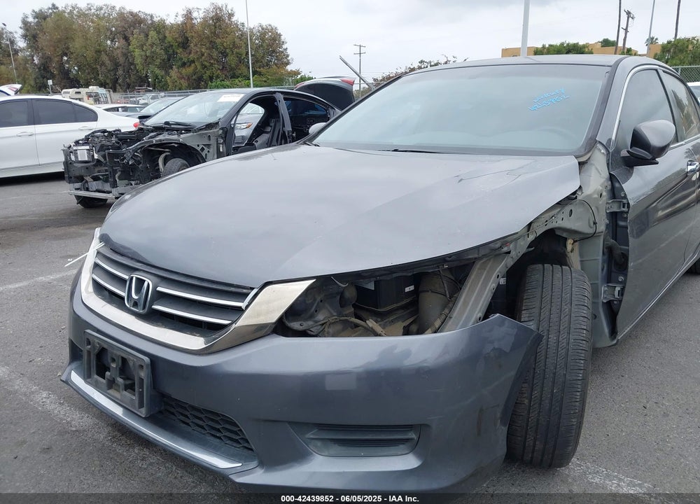 2013 HONDA ACCORD VIN: 1HGCR2F37DA134277