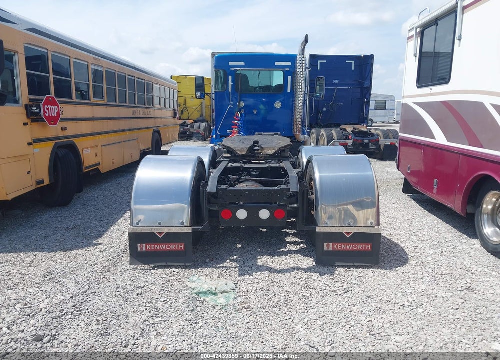 2013 KENWORTH CONSTRUCTION T660 VIN: 1XKADP9X8DJ346108