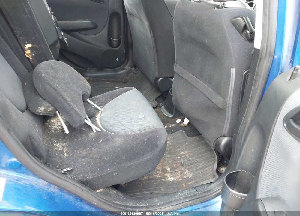 2007 HONDA FIT SPORT VIN: JHMGD38637S009320