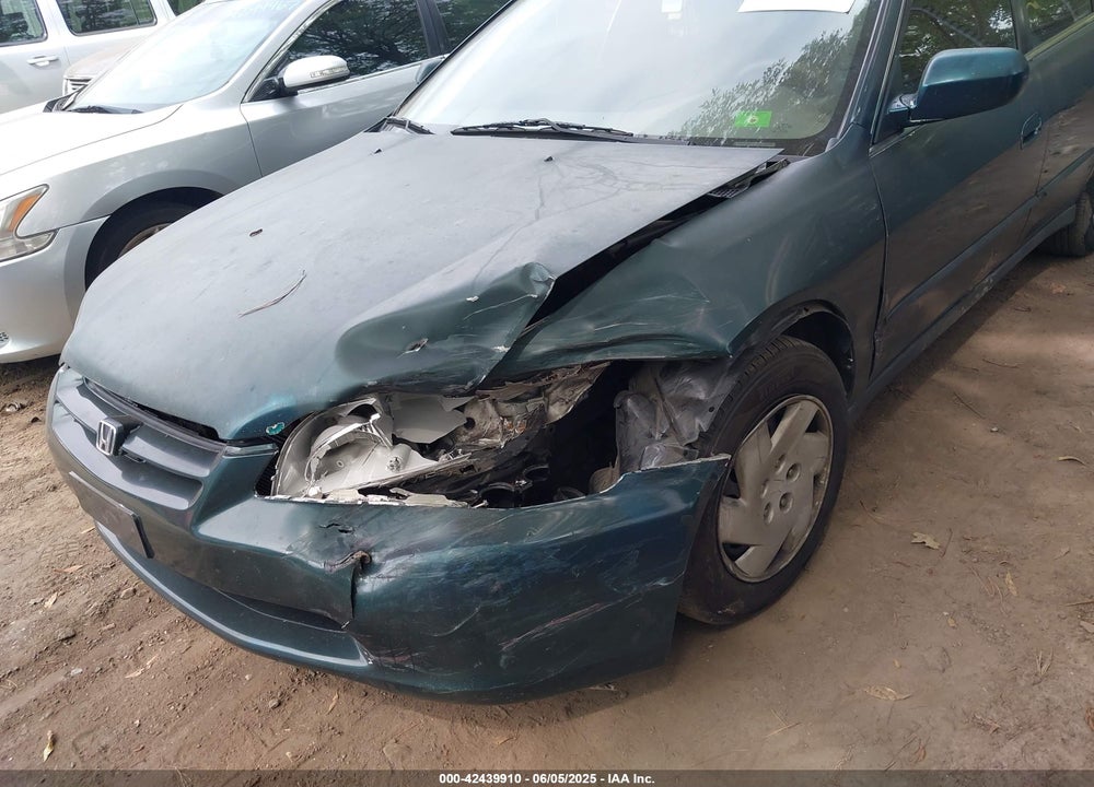 1999 HONDA ACCORD LX V6 VIN: 1HGCG1646XA044180