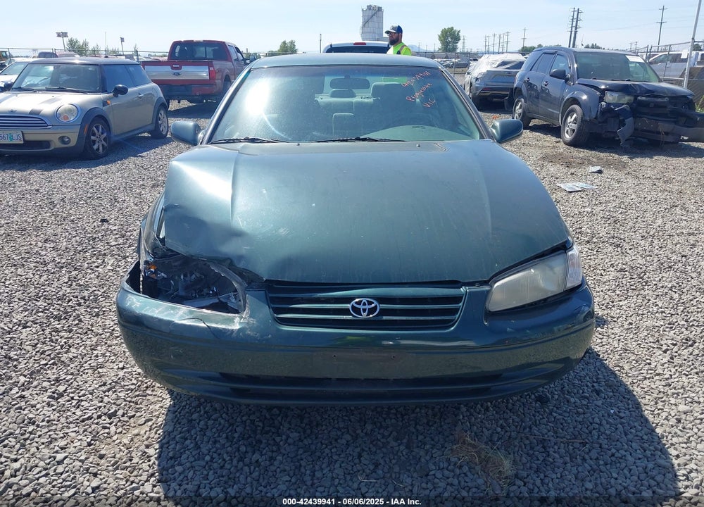 1999 TOYOTA CAMRY LE VIN: JT2BG28K8X0376440
