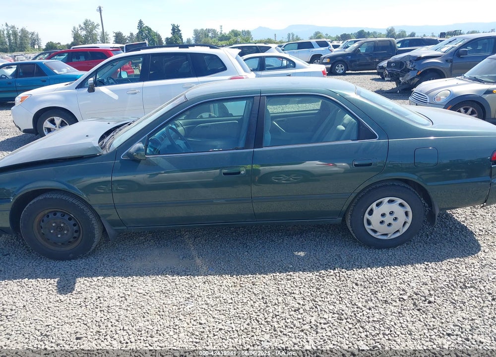 1999 TOYOTA CAMRY LE VIN: JT2BG28K8X0376440