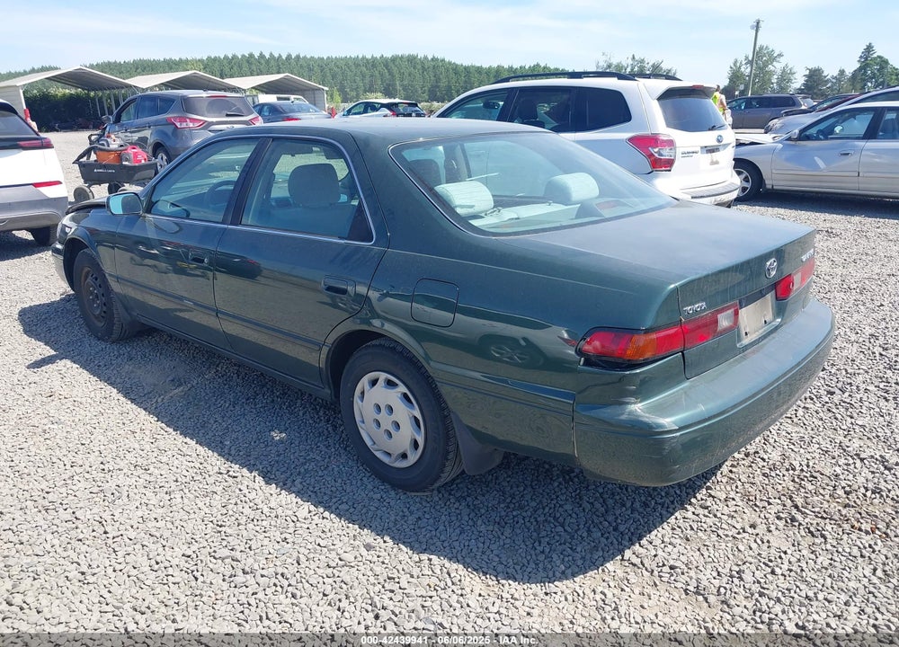 1999 TOYOTA CAMRY LE VIN: JT2BG28K8X0376440