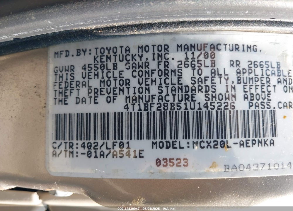 2001 TOYOTA AVALON XL VIN: 4T1BF28B51U145226