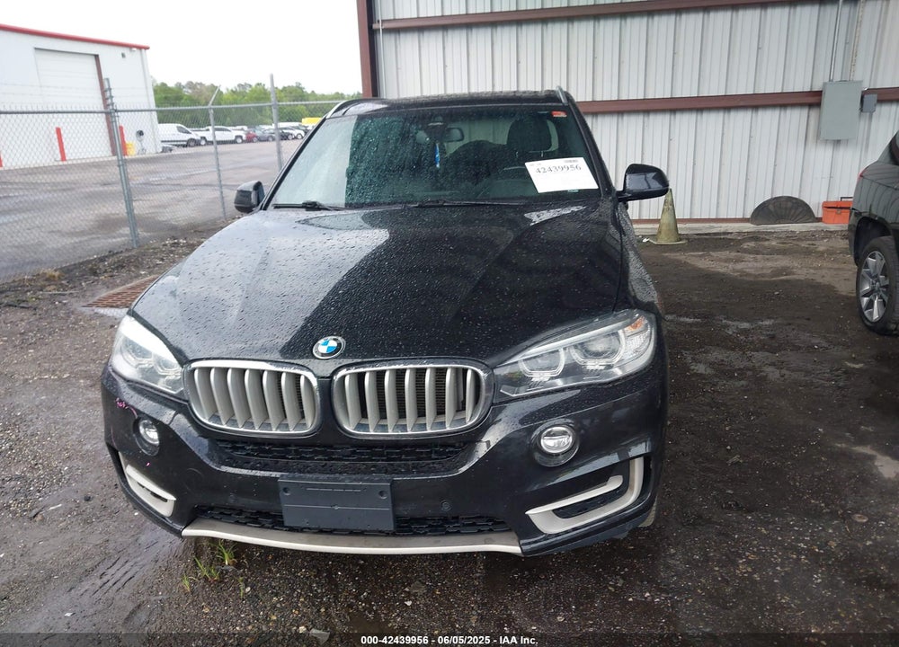 2018 BMW X5 VIN: 5UXKR0C50J0Y02733
