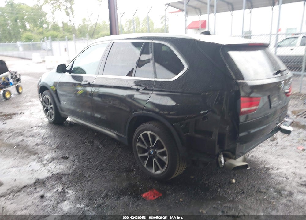 2018 BMW X5 VIN: 5UXKR0C50J0Y02733