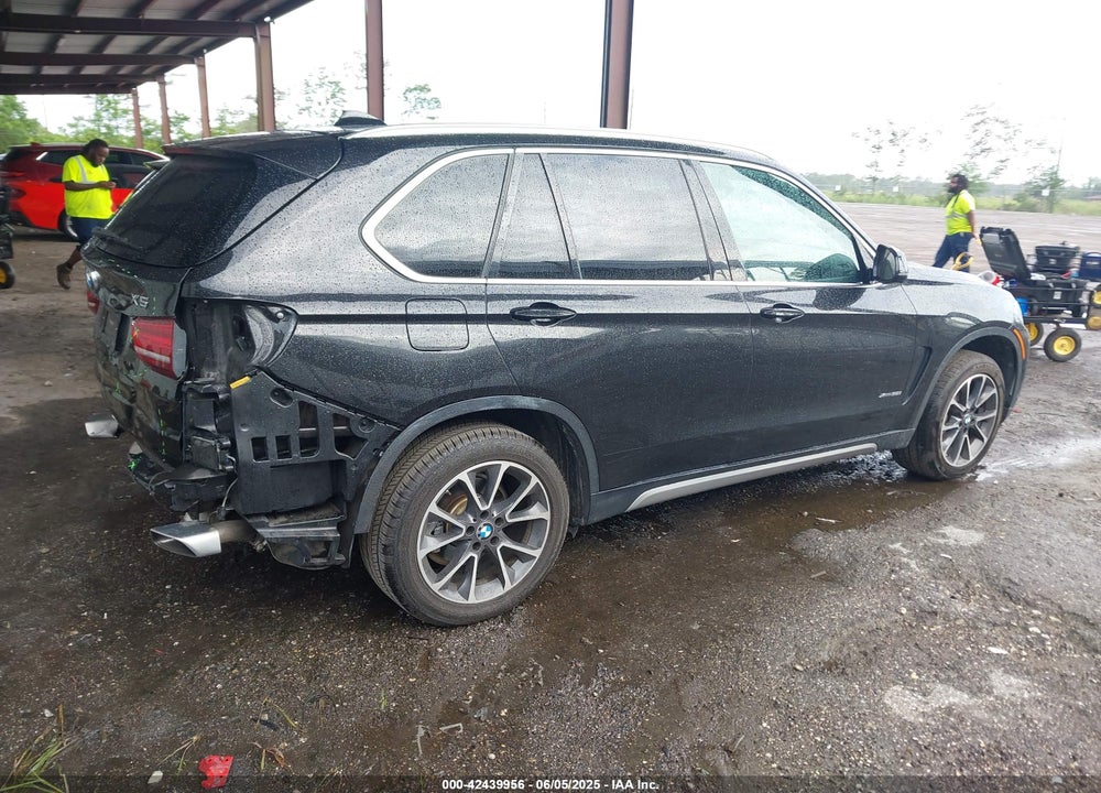 2018 BMW X5 VIN: 5UXKR0C50J0Y02733