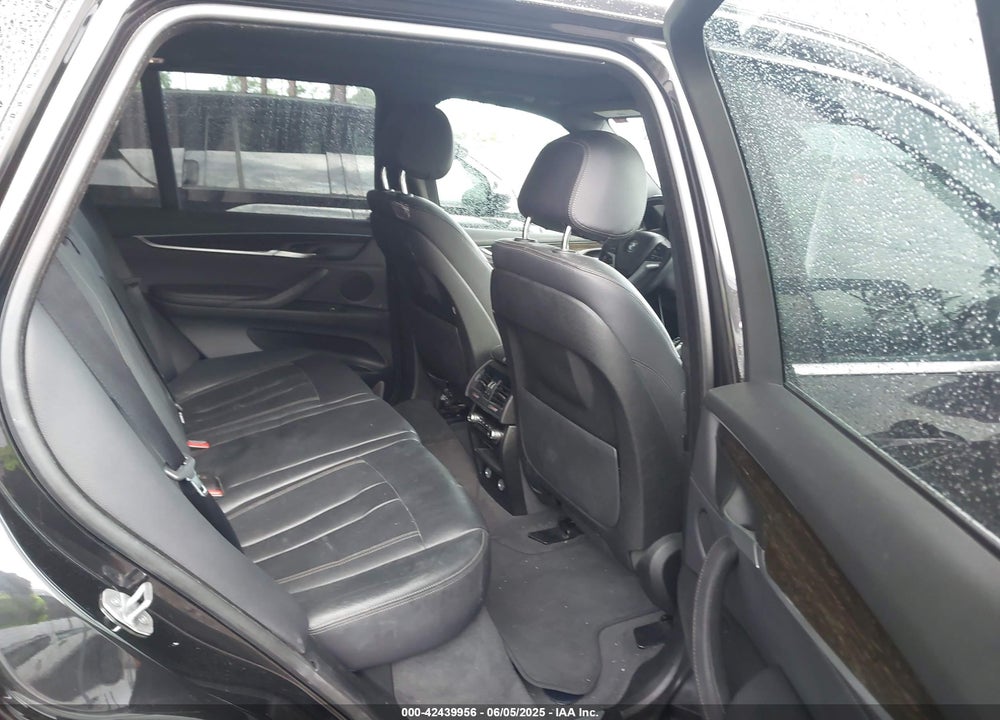 2018 BMW X5 VIN: 5UXKR0C50J0Y02733