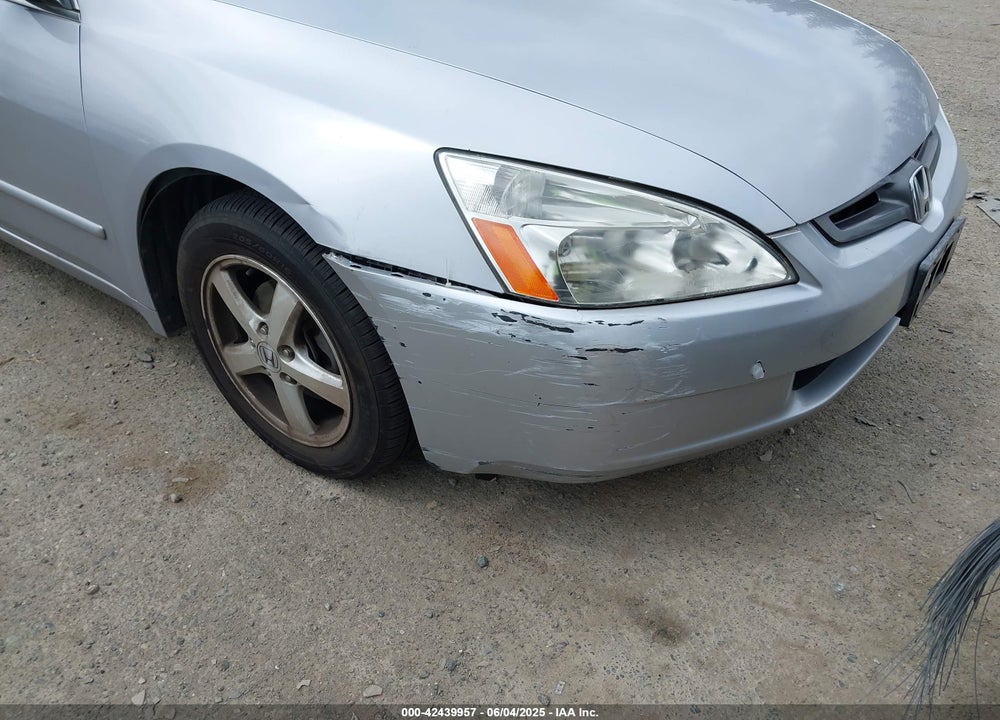 2004 HONDA ACCORD VIN: JHMCM56714C018836