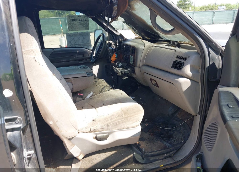 2000 FORD F-350 LARIAT/XL/XLT VIN: 1FTWW32F9YEA63186