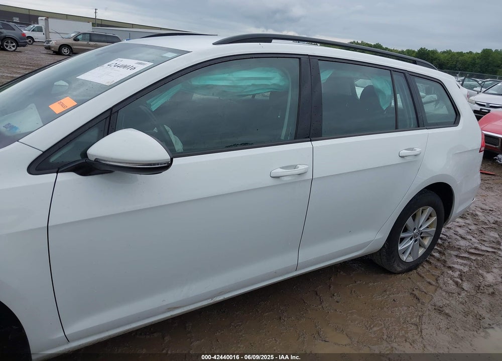 2018 VOLKSWAGEN GOLF SPORTWAGEN VIN: 3VWD17AU0JM759672