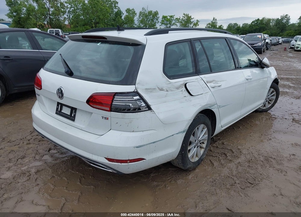 2018 VOLKSWAGEN GOLF SPORTWAGEN VIN: 3VWD17AU0JM759672
