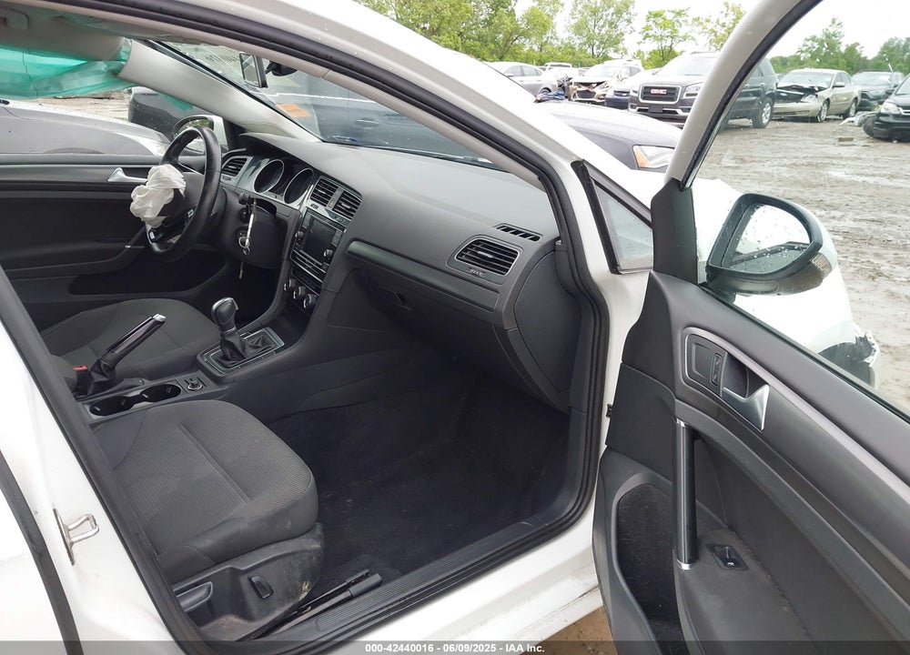 2018 VOLKSWAGEN GOLF SPORTWAGEN VIN: 3VWD17AU0JM759672