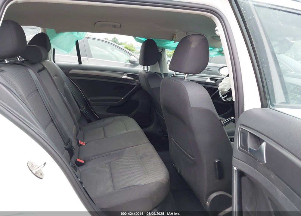 2018 VOLKSWAGEN GOLF SPORTWAGEN VIN: 3VWD17AU0JM759672