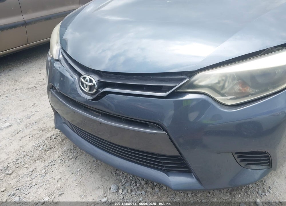 2015 TOYOTA COROLLA VIN: 5YFBURHE3FP184575