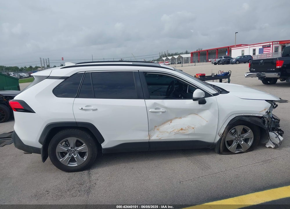 2024 TOYOTA RAV4 VIN: 2T3W1RFV7RC266656