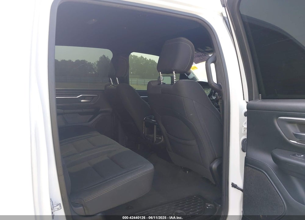 2019 RAM 1500 VIN: 1C6RREMT4KN891115