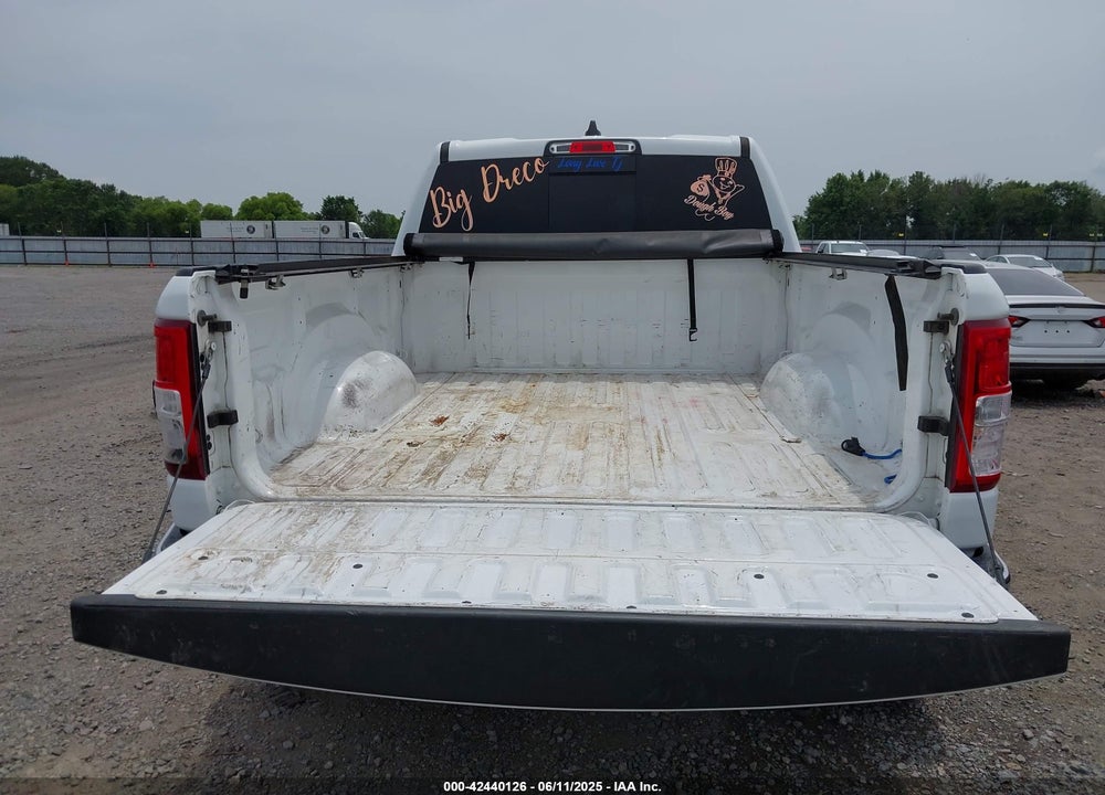 2019 RAM 1500 VIN: 1C6RREMT4KN891115