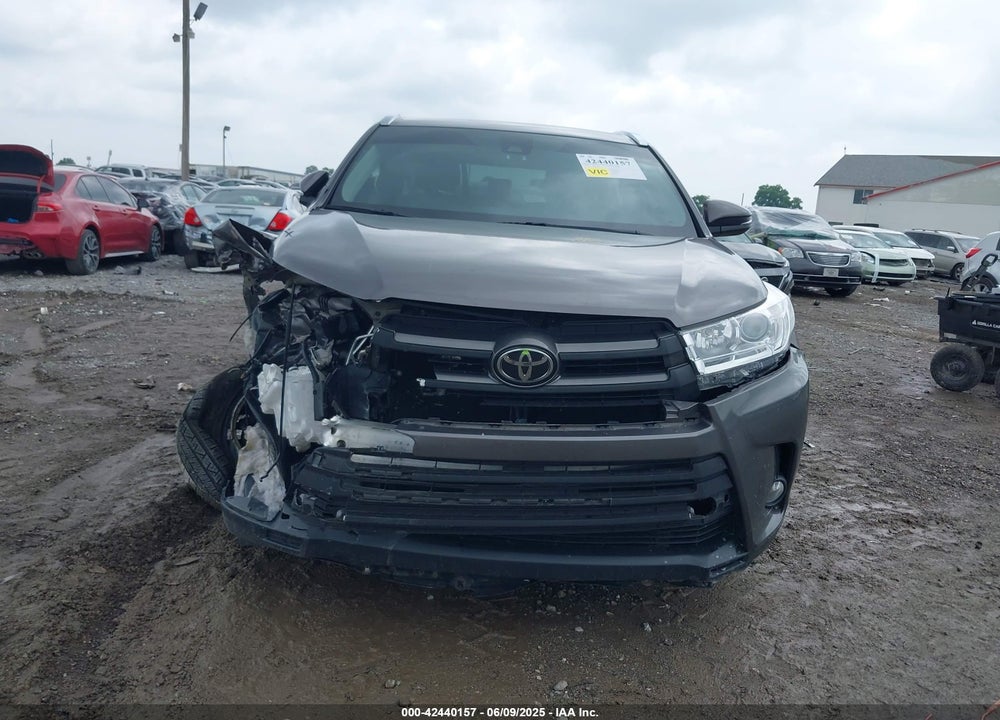 2017 TOYOTA HIGHLANDER VIN: 5TDJZRFH6HS417613