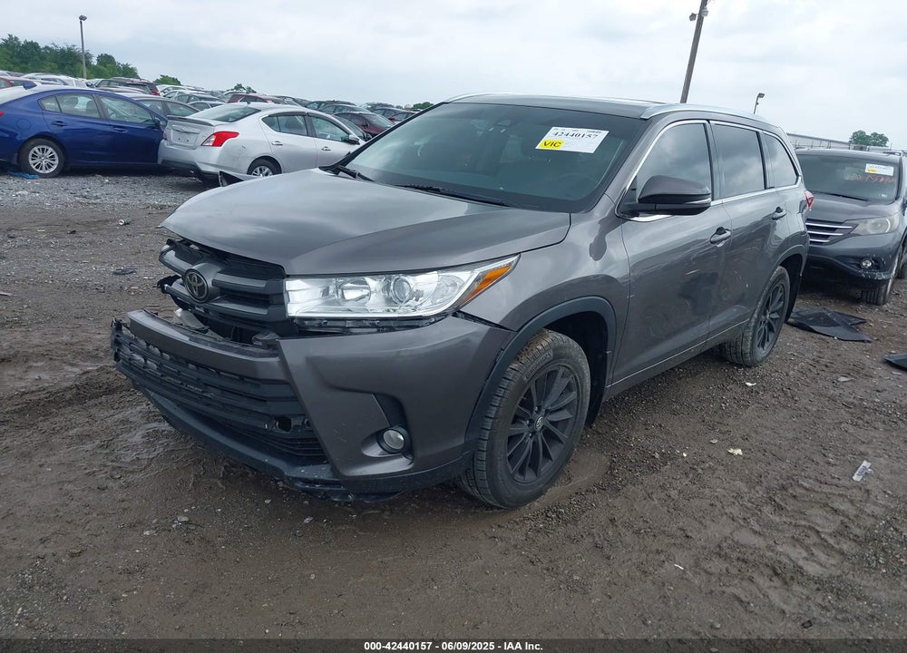 2017 TOYOTA HIGHLANDER VIN: 5TDJZRFH6HS417613