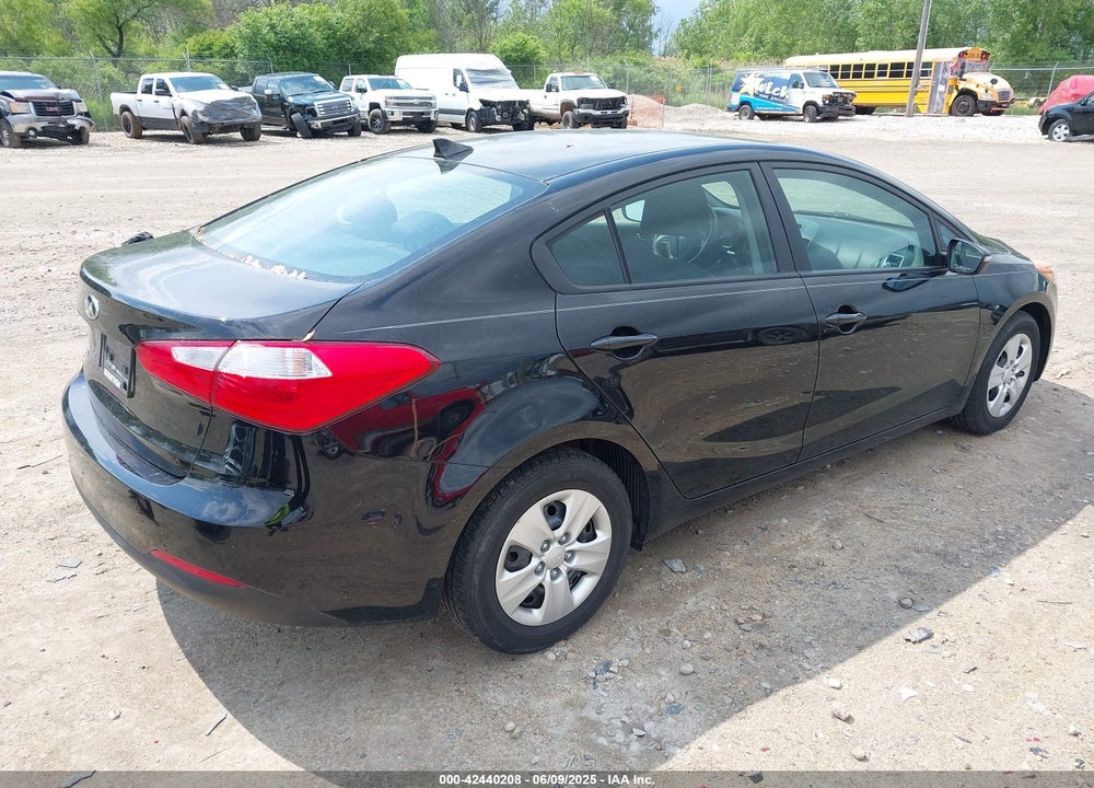 2015 KIA FORTE VIN: KNAFX4A69F5279196