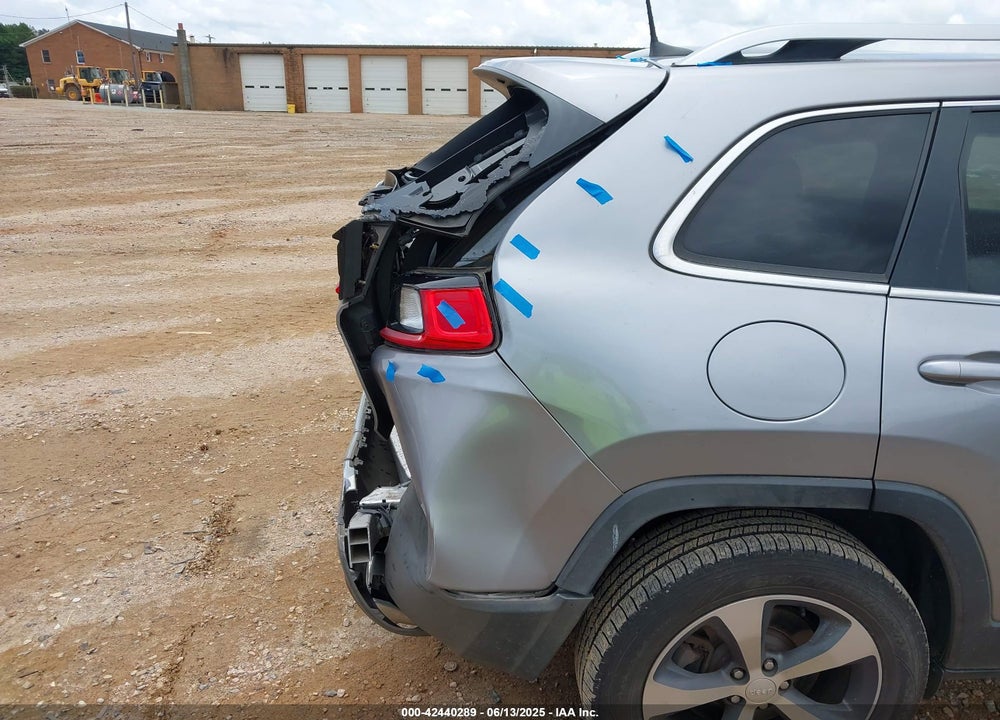 2019 JEEP CHEROKEE VIN: 1C4PJMDXXKD135279