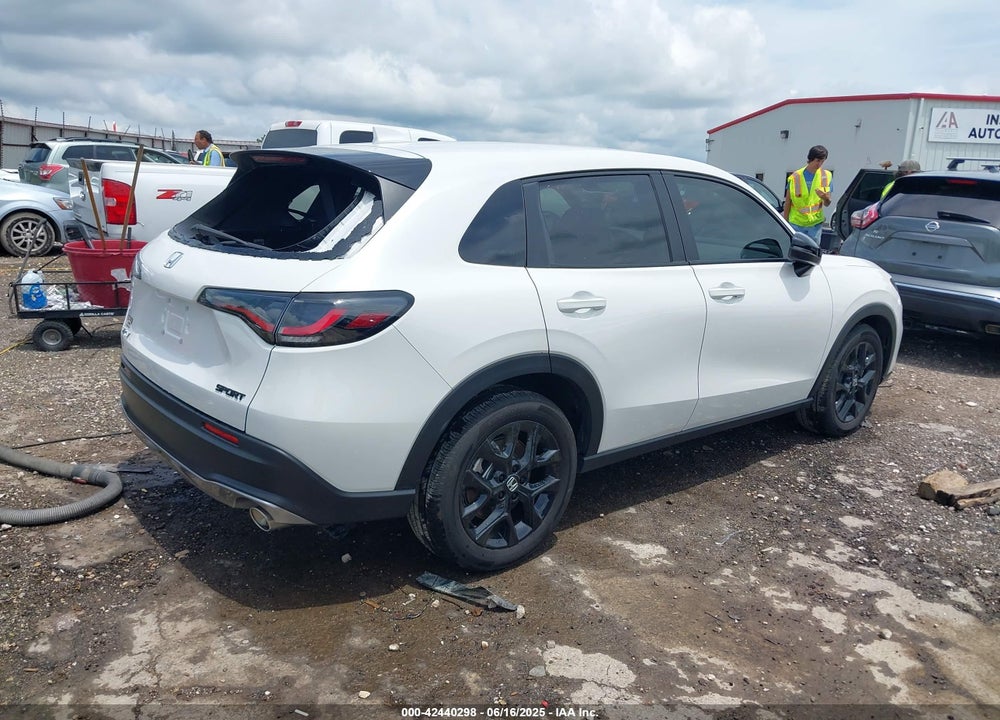 2025 HONDA HR-V VIN: 3CZRZ2H58SM738616