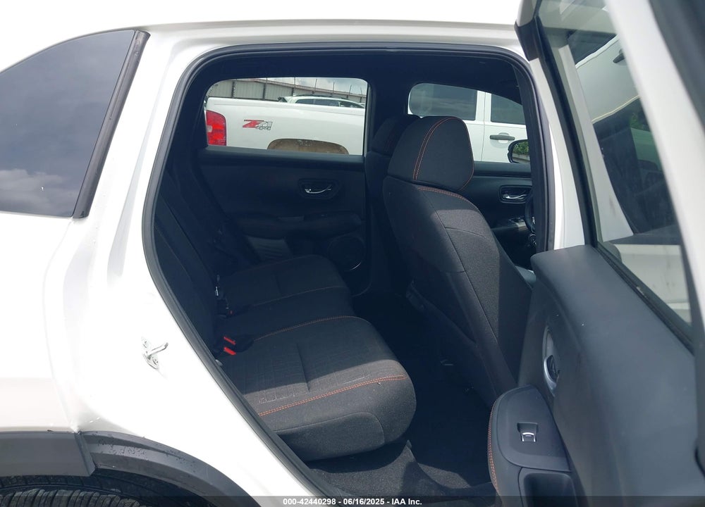 2025 HONDA HR-V VIN: 3CZRZ2H58SM738616