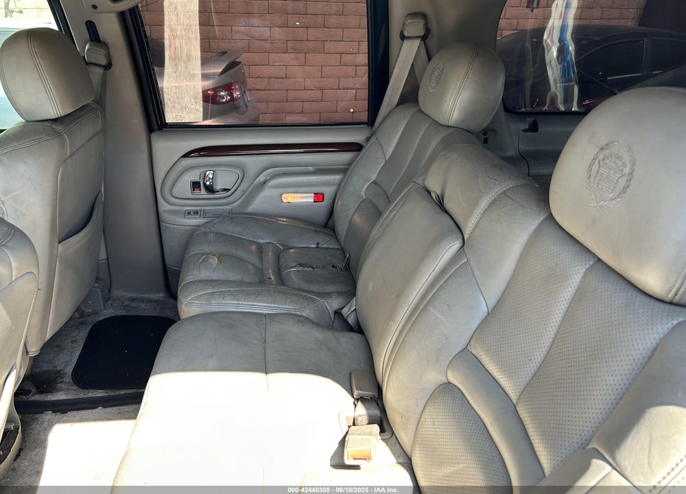 1999 CADILLAC ESCALADE STANDARD VIN: 1GYEK13R7XR408723
