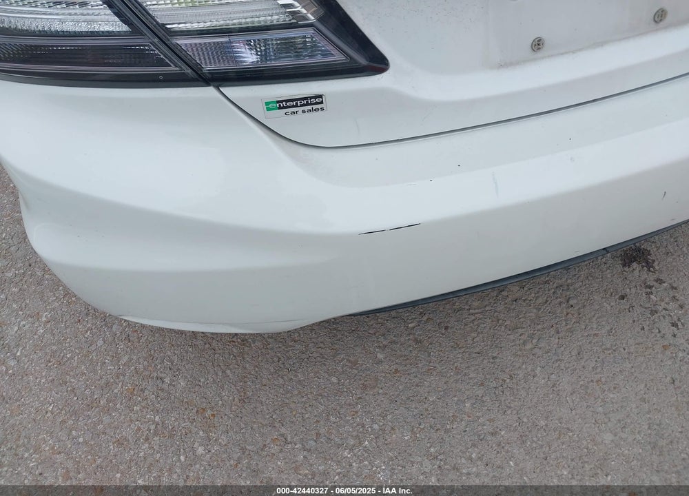 2014 HONDA CIVIC HYBRID VIN: 19XFB4F23EE200020
