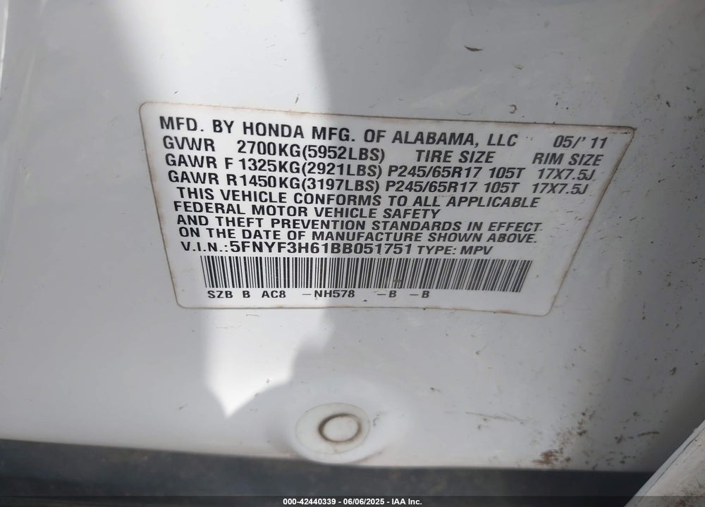 2011 HONDA PILOT VIN: 5FNYF3H61BB051751