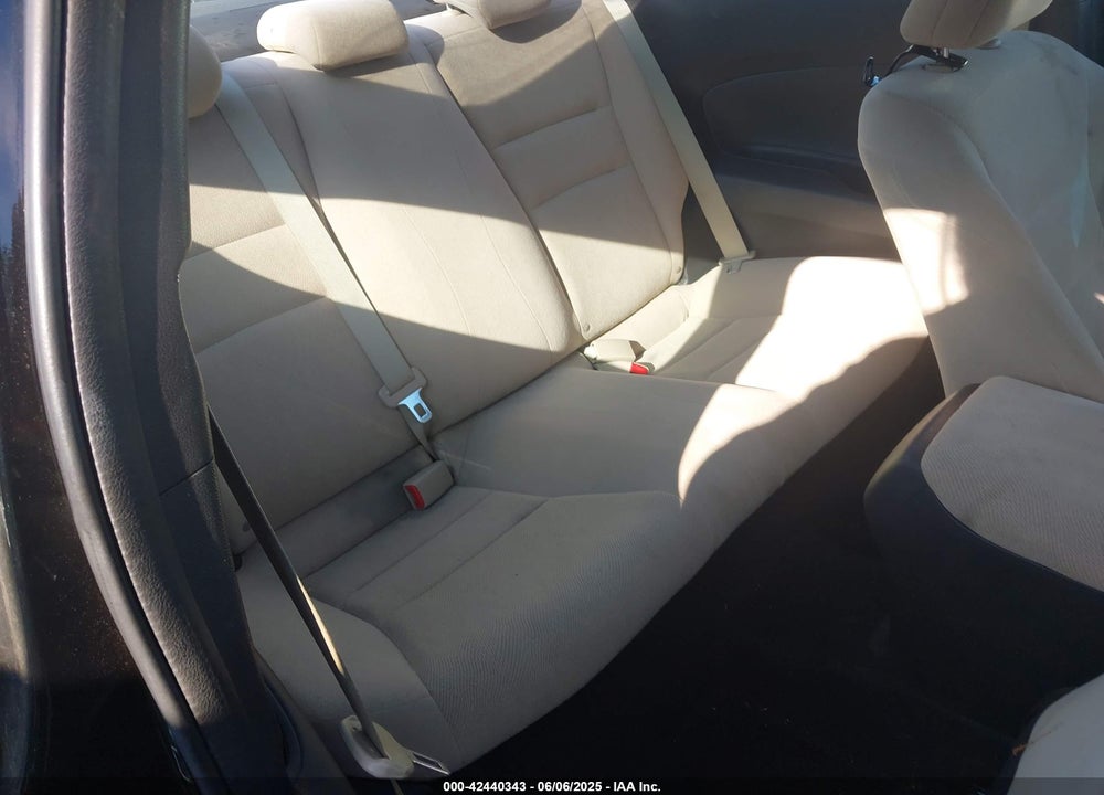 2013 HONDA ACCORD VIN: 1HGCT1B36DA018909