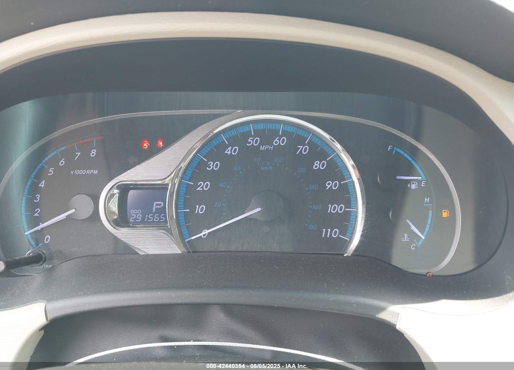 2011 TOYOTA SIENNA XLE V6 VIN: 5TDYK3DC9BS039639