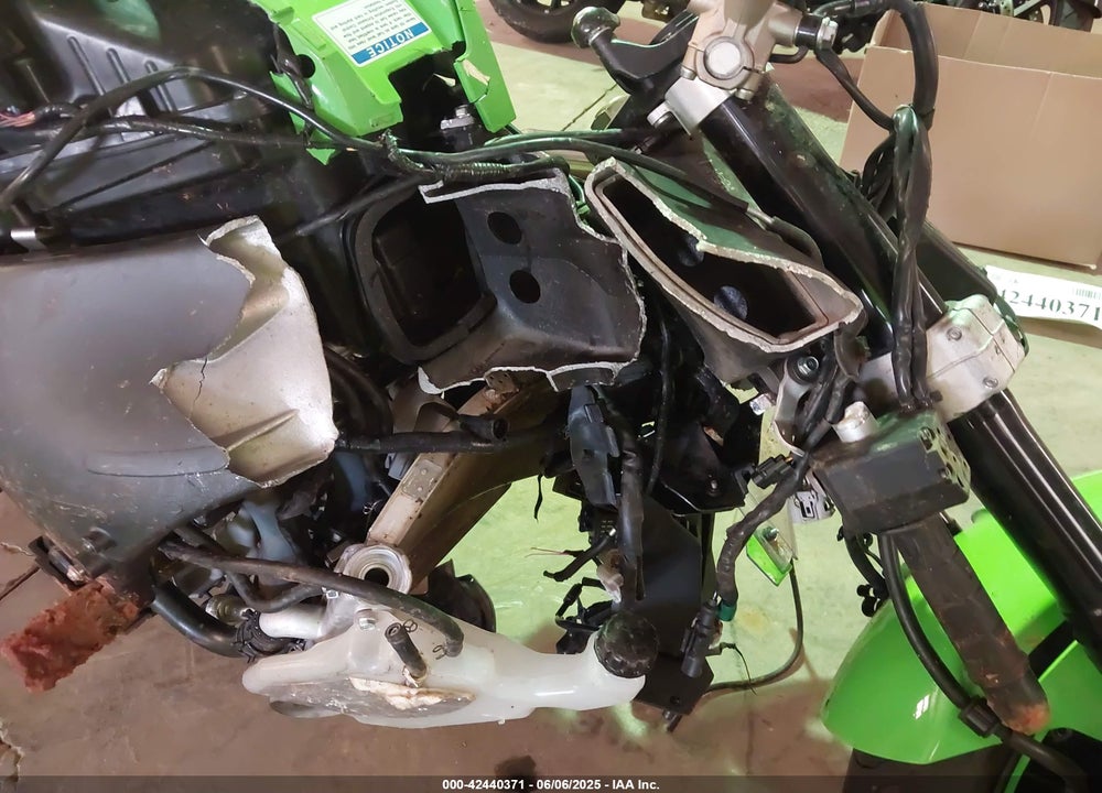 2021 KAWASAKI ZX1002 L VIN: JKBZXVL1XMA001196
