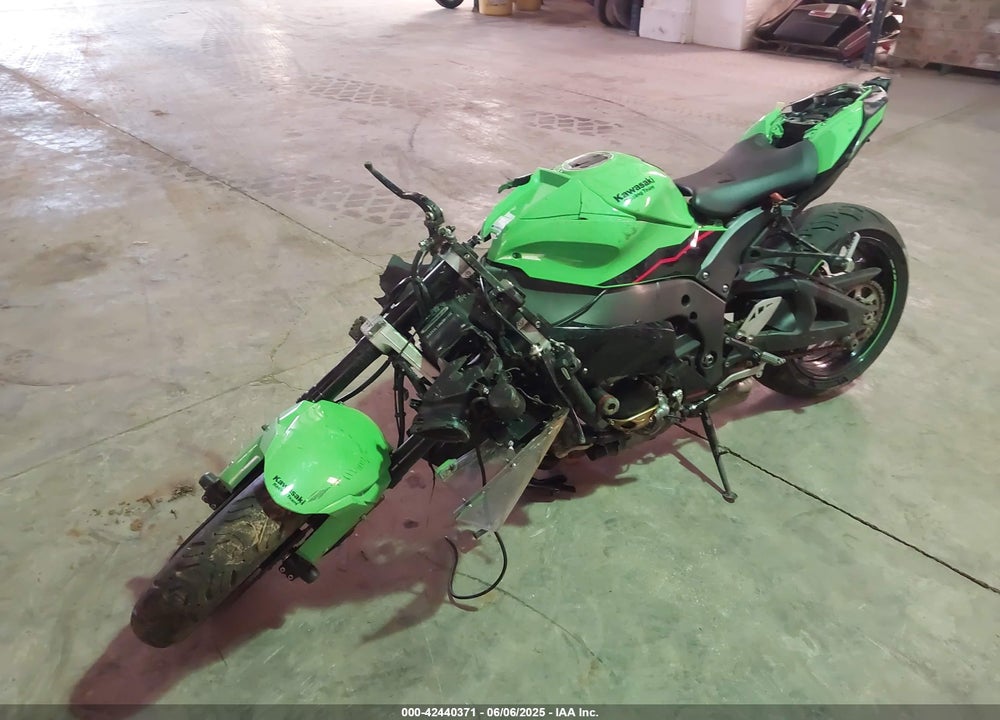 2021 KAWASAKI ZX1002 L VIN: JKBZXVL1XMA001196