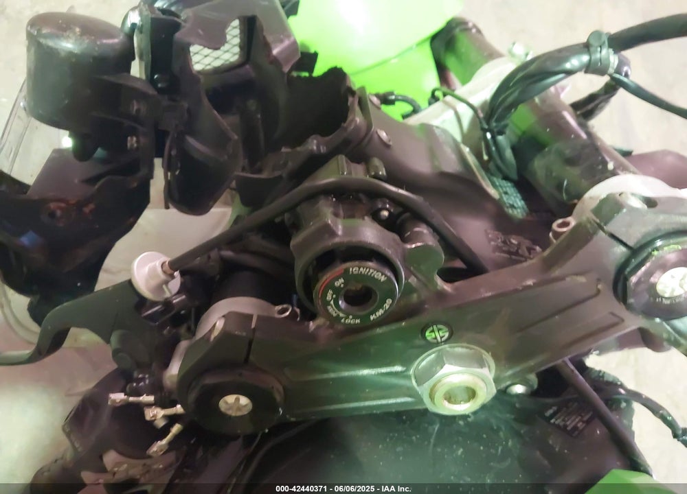 2021 KAWASAKI ZX1002 L VIN: JKBZXVL1XMA001196