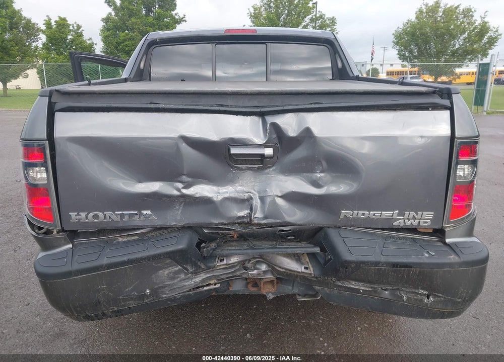 2014 HONDA RIDGELINE VIN: 5FPYK1F5XEB011772