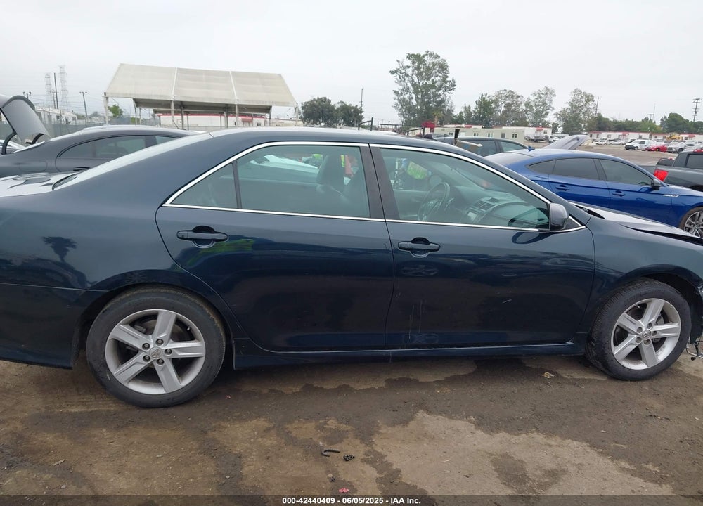 2014 TOYOTA CAMRY SE VIN: 4T1BF1FK0EU344817